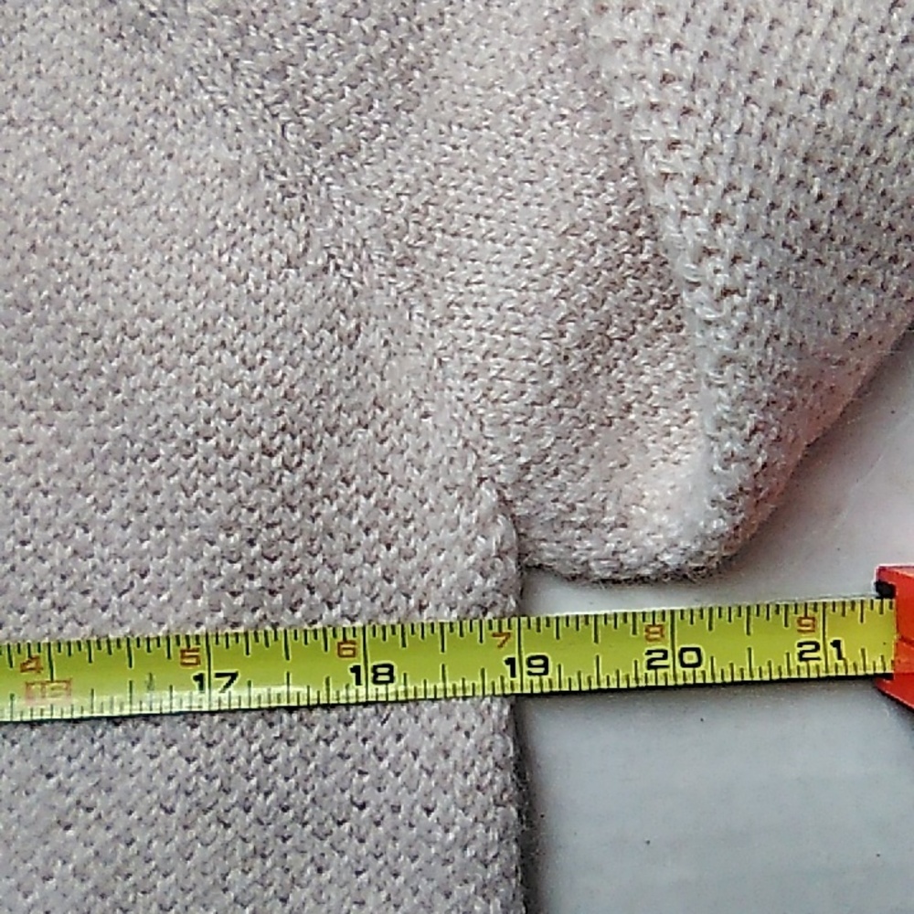 Peruvian Connection sweater - Picture 16 of 17